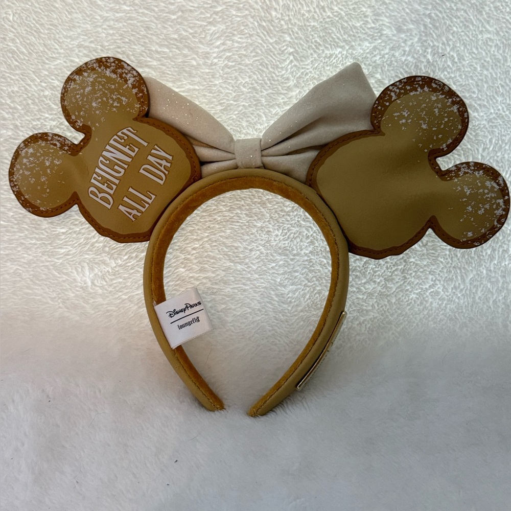 Disney Loungefly Beignet Scented Minnie Mouse Ears - Picture 2 of 6